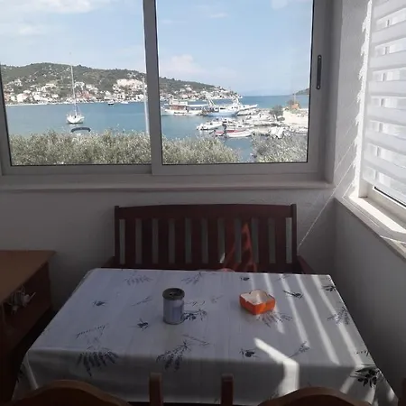 Vuletić * Vinišće
